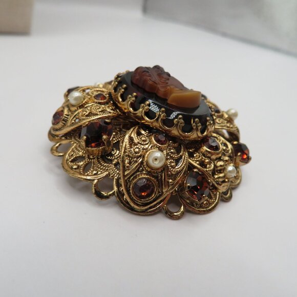 Vintage West Germany Brown Cameo Rhinestone Faux Pearl Accent Filigree Brooch - Picture 9 of 10